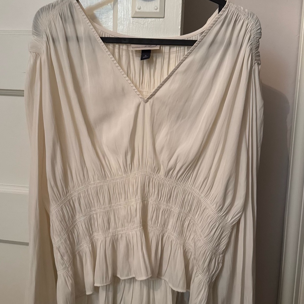 Elegant Cream V-Neck Blouse